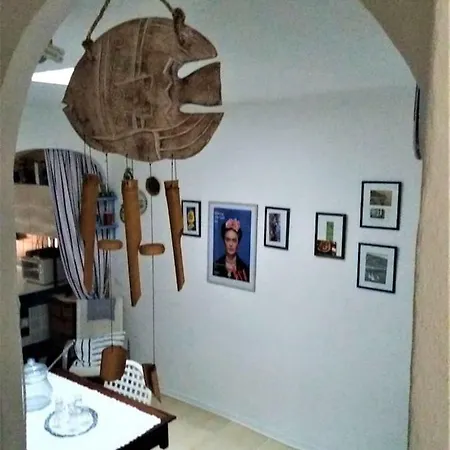 La Casa Sui Tetti, Nella Citta Vecchia Di * San Remo