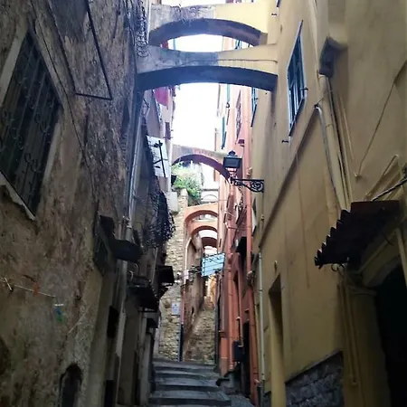 Lejlighed La Casa Sui Tetti, Nella Citta Vecchia Di